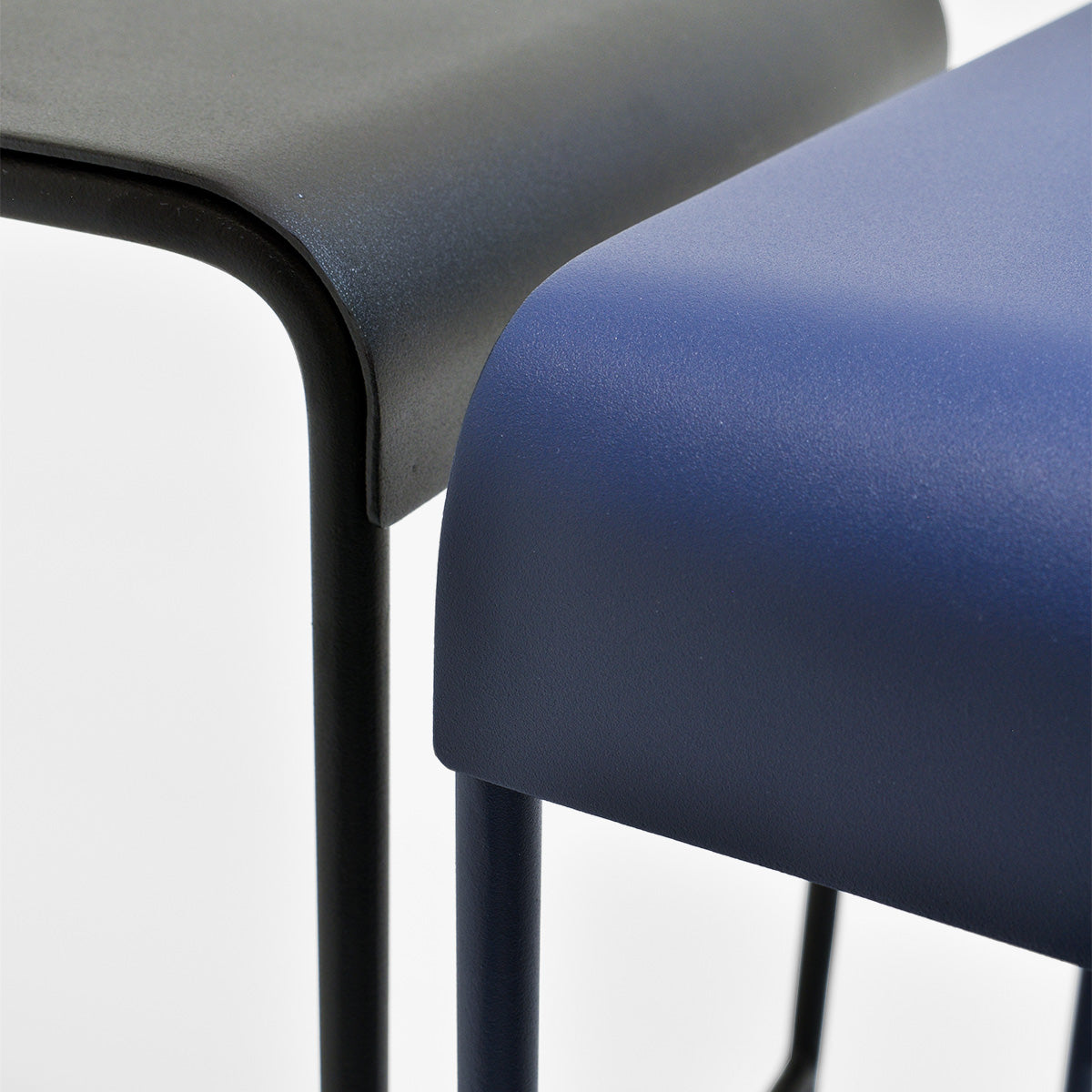 Ikis con espaldar | The Blue House